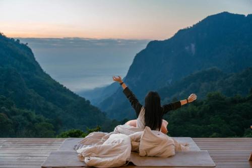ปลายฟ้า ผาฮี้ in Ban Ko Doi Tung