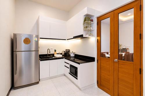 Heritage Family Home Spacious & Central Location in Bangkok