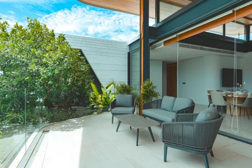 Zavaya 4 Bedroom Private Luxury Pool Villa By V Check in Layan Beach
