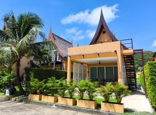 4 Bedroom Deluxe Beach Villa 21C, Blue Haven Bay Resort