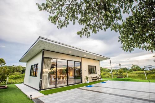 The Green Space - Private Garden Suit in Nakhon Si Thammarat