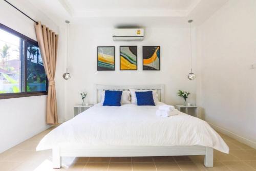 Wink Garden 3 Bedrooms Bangtao Beach Phuket in Ban Thalat Choeng Thale