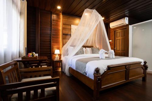 Vijitra Boutique Hotel in Ban O Pao