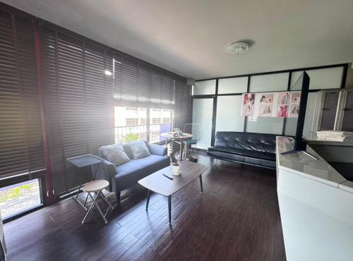 Jasaen Stylish Hotel in Godown