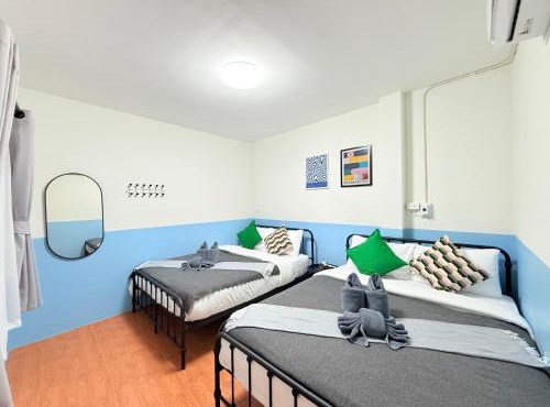 Summerset Hatyai, Colorful 4BR Villa for 18 Pax, Near Street Food in Hat Yai