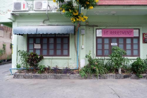 ST Apartment in Dusit