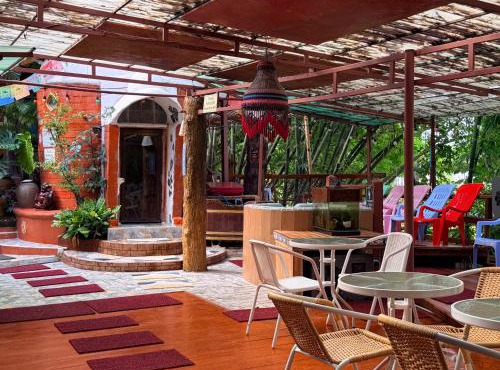 Good Life Dacha Riverside & Parkside Retreat in Pai