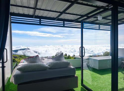 Holiday view ภูทับเบิก in Ban Maeo Thap Boek
