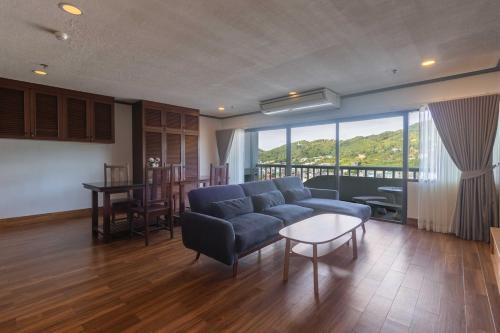 Modern 2BR near Patong Beach- patong tower c326 in Phuket