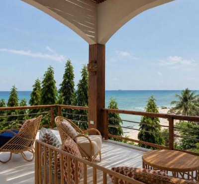 Baan Jai Dee Beach Front Hotel in Wok Tum