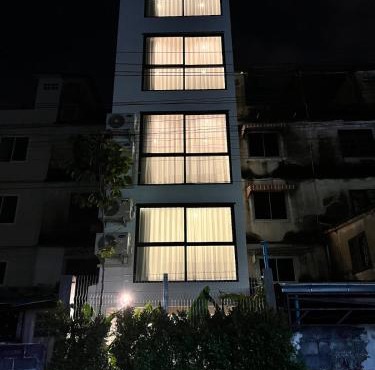 2 Bed & 2 Bath Suite, 2nd floor in Bangkok