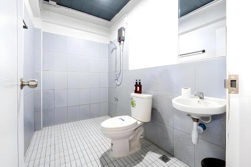XX Yellow Place Sukhumvit Soi 2 - เยลโล เพลส สุขุมวิทซอย 2 in Bangkok