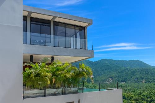 Chaluklam Bay View Villa 2 - 3BR Luxury pool villa in Ko Pha-ngan