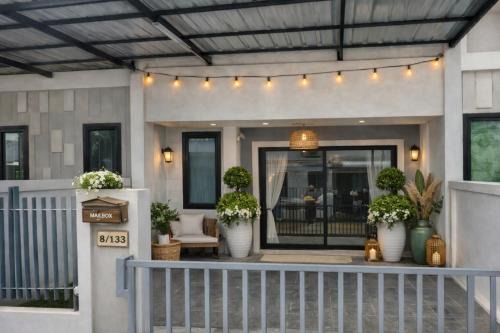 Bimi warm house in Ban Na Sat