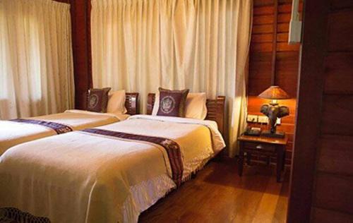 Chuanthanapanya Resort in Amphoe Sawang Daen Din