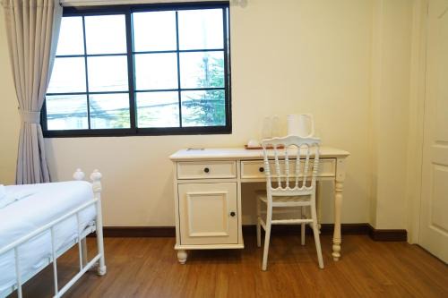 RQ Opsian Ratchada Service Apartments in Bangkok