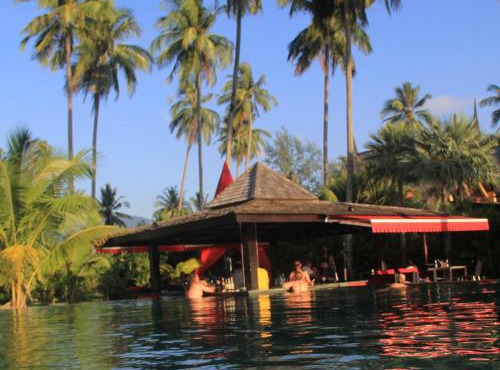 Royal Shell Koh Chang in Ban Khlong Son