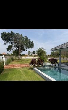 Villa Pineapple in Hua Hin