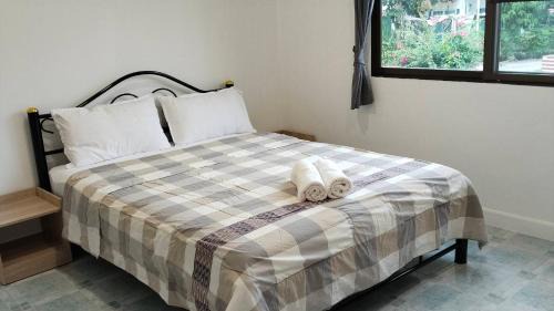 Spacious 2-bedroom villa near beach in Hua Hin