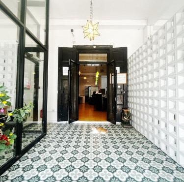 SYRI Boutique Guesthouse Restaurant & Cafe in Vientiane