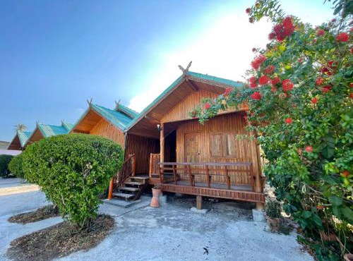 จันทวี รีสอร์ท in Changwat Prachuap Khiri Khan