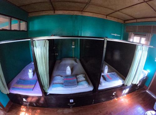 Crossroads house in Mae Hong Son