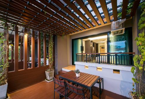Nadee 10 Resort & Hotel in Khon Kaen